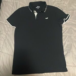 Black Hollister polo t-shirt